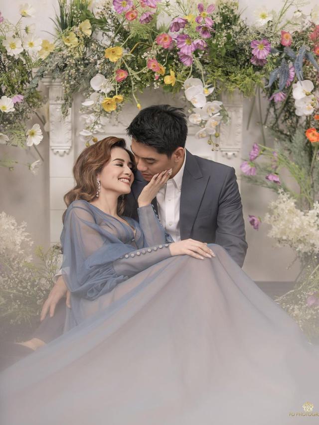 7 Pesona Prewedding Terbaru Ifan Seventeen dan Citra Monica, Tampil Menawan