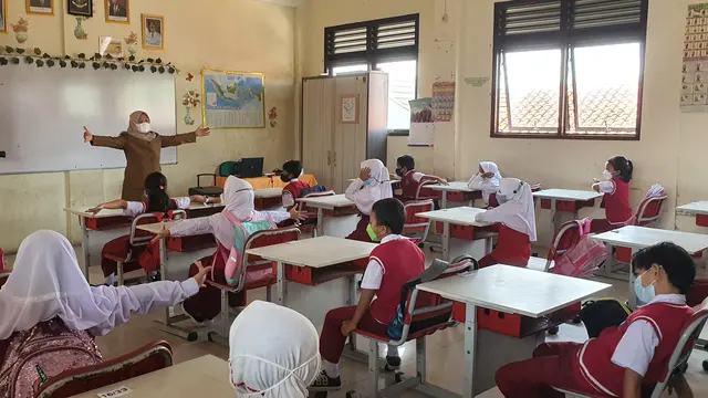 Berlaku Mulai Januari 2022, Simak Aturan Terbaru PTM Terbatas Bagi Seluruh Sekolah
