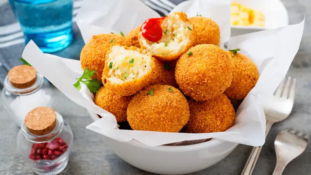 potato cheese ball