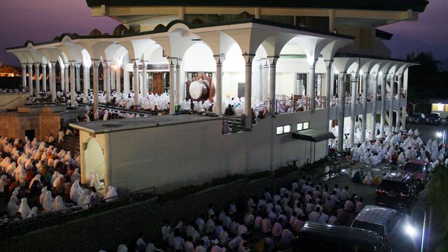 Kerbau Bule Hingga Sedekah Merapi Saat Malam 1 Suro