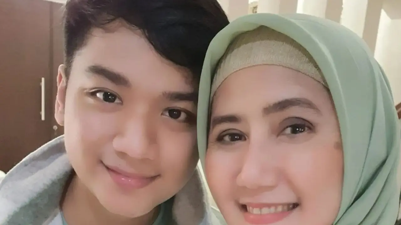 Agi Syahrain, anak sulung Ine Sinthya (Foto: Instagram @inesinthya)