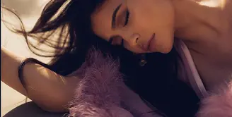 Meski belum mengonfirmasi soal kehamilan, ternyata tanggal melahirkan Kylie Jenner sudah terungkap. (instagram/kyliejenner)