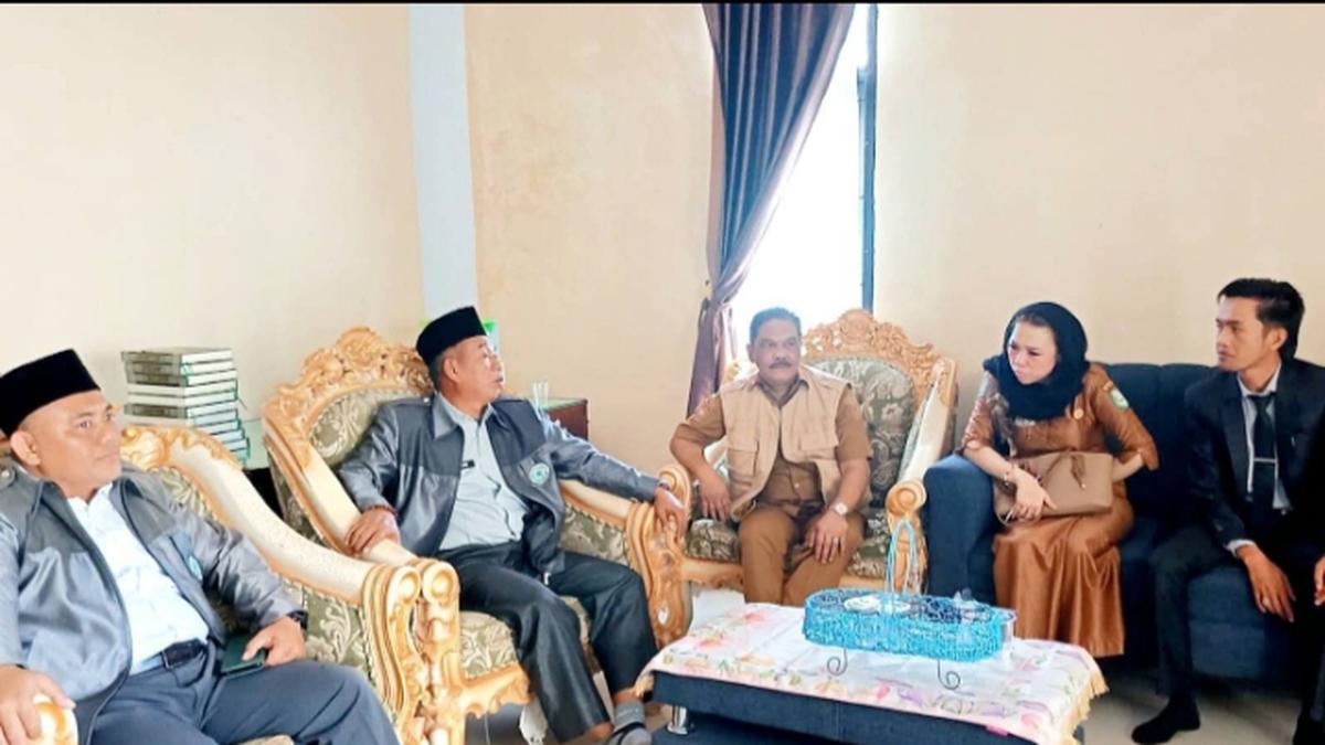 ASN Kepahiang Bengkulu Dipecat Usai Injak Al-Qur'an