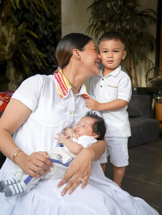 Kiano dan Kenzo anak Baim dan Paula (Instagram/baimwong)