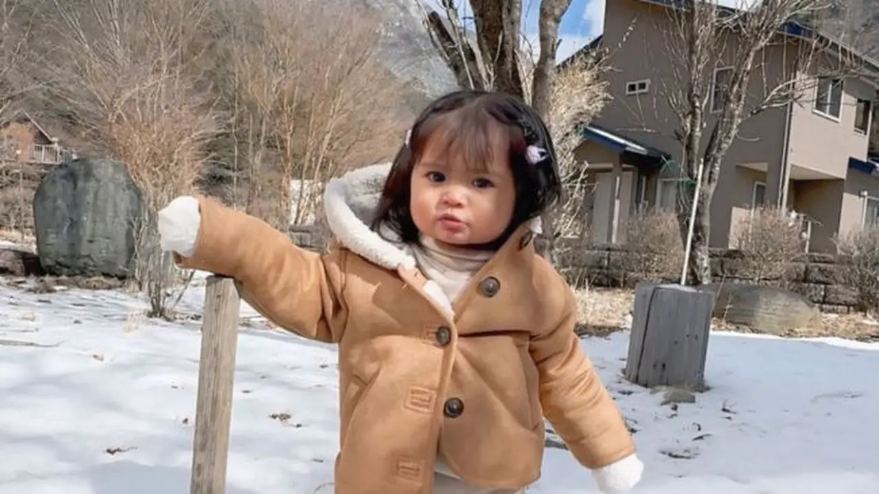 Perayaan ultah pertama dek cunda. (credit:instagram.com/bellabonita_r.a)