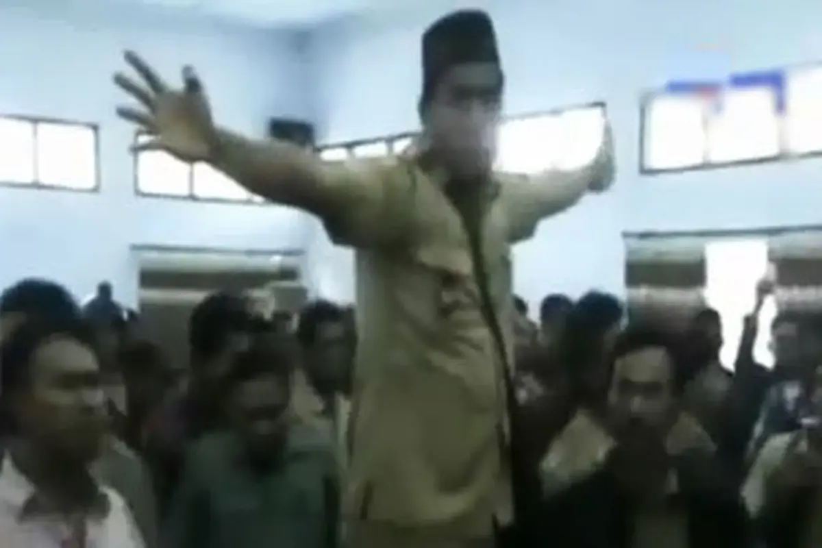 Kepala-Desa-Ngamuk