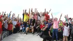 Sejumlah artis dan relawan pendukung  Ahok dan Djarot syuting video klip untuk Ahok di RPTRA Kalijodo, Jakarta, Kamis (5/1). Video klip ini dibuat sebagai bentuk dukungan untuk Ahok dan Djarot. (Liputan6.com/Herman Zakharia)