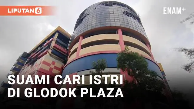 Seorang suami masih berusaha mencari keberadaan istrinya di Glodok Plaza, Taman Sari, Jakarta Barat. Sang suami mengungkapkan bahwa dirinya sempat dihubungi oleh istrinya saat peristiwa kebakaran tersebut terjadi.