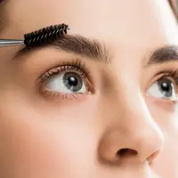 Ilustrasi alis mata yang cantik dan tebal. (c)IgorVetushko/Depositphotos.com