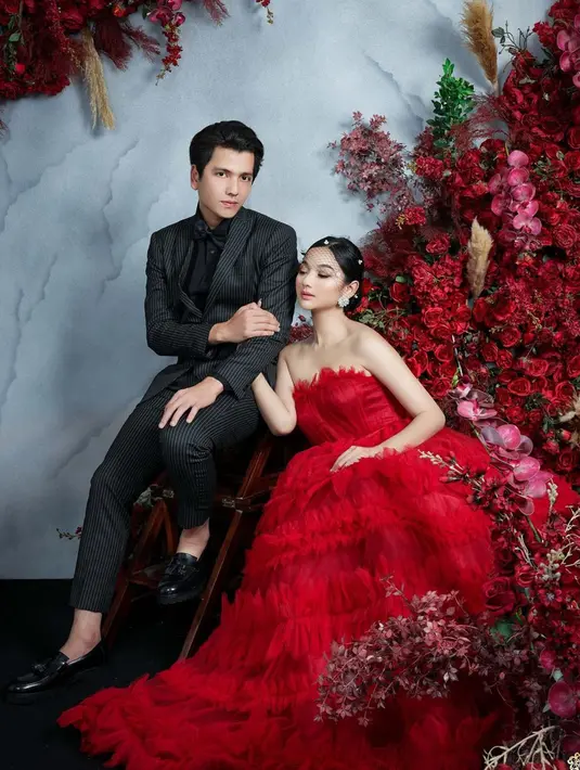 Keduanya menggandeng fotografer ternama, FD Photography saat menjalani pemotretan. Pasangan selebriti ini juga tak segan memamerkan kemesraan dalam pemotretan tersebut. (Liputan6.com/IG/@fdphotography90)