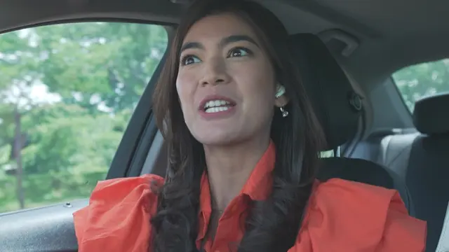 Di Antara Dua Cinta