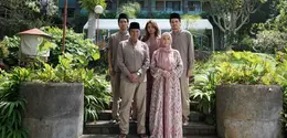Film Titip Bunda di Surga-Mu tayang di bioskop mulai 26 Februari 2026 dengan bintang Acha Septriasa, Kevin Julio, Abun Sungkar, hingga Meriam Bellina. (Foto: Dok. RRK Pictures/ Spectrum Film/ Festival Pictures)