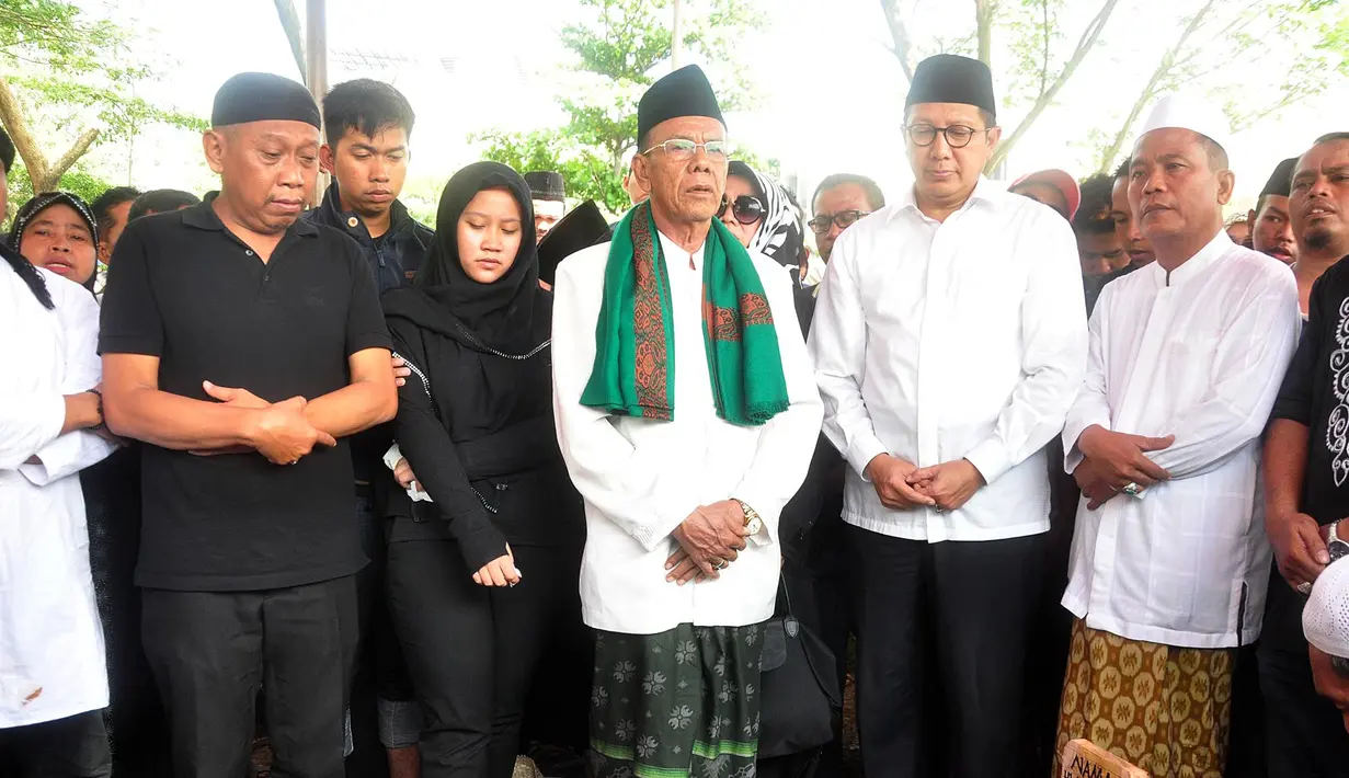 Mengutip lama wikipedia, Tukul Arwana resmi menikahi Susiana sejak 1995. Dari pernikahannya tersebut, dikaruniai dua orang anak, Novita Eka Afriana dan Wahyu Jovan Utama. (Deki Prayoga/Bintang.com)