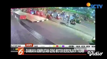 Seorang remaja yang hendak ke panti asuhan untuk sahur on the road tewas dianiaya geng motor di kawasan Jalan Dokter Satrio, Jakarta Selatan.