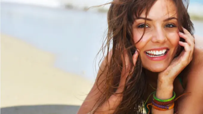 Tips Rias Anti Luntur buat Si Anak Pantai