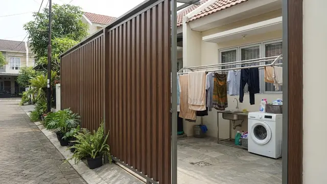 Desain Area Jemur Tersembunyi di Samping Rumah agar Tidak Terlihat dari Jalan