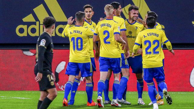 Foto Liga Spanyol: Lionel Messi Tak Berdaya, Barcelona Tumbang di Markas Tim Promosi Cadiz