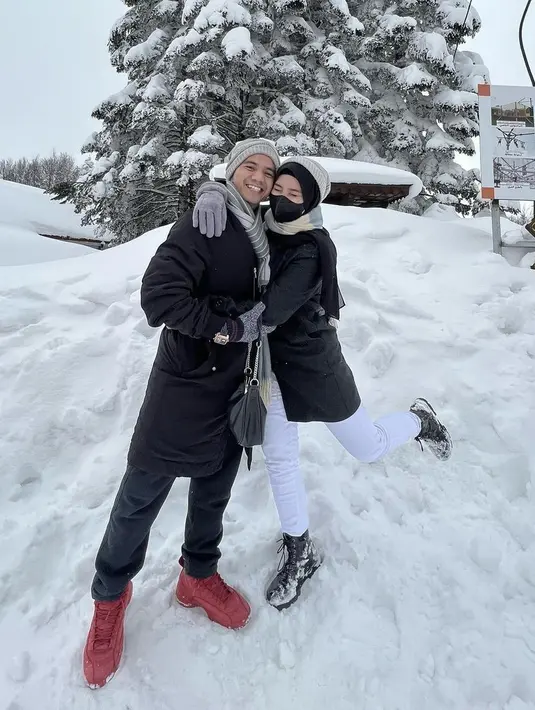 Ridho 2R dan Syifa Aisyah (Instagram/syifaaef)