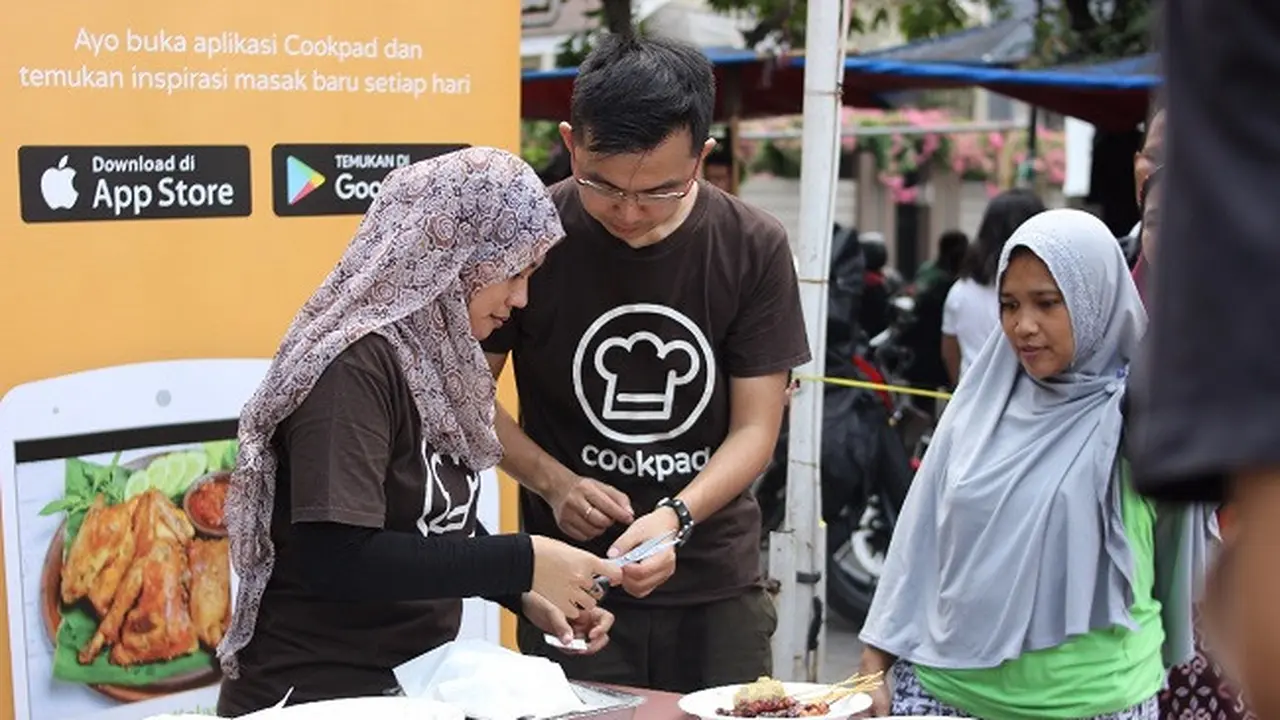 Cookpad Bungkus 2000 Tusuk Sate dalam Gerakan Kita Berbagi
