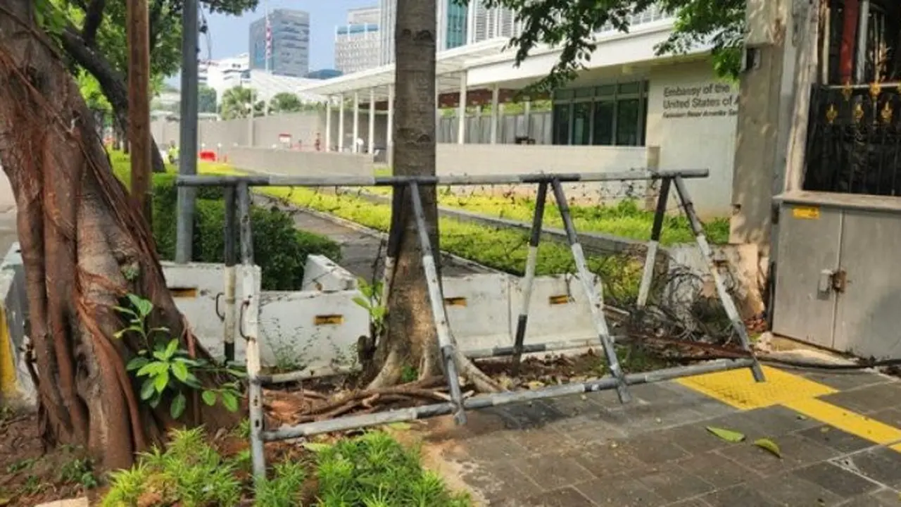 Dubes AS Persilakan Trotoar di Depan Gedungnya Dibuka, Koalisi Pejalan Kaki Ungkap Sudah Protes Selama Bertahun-Tahun