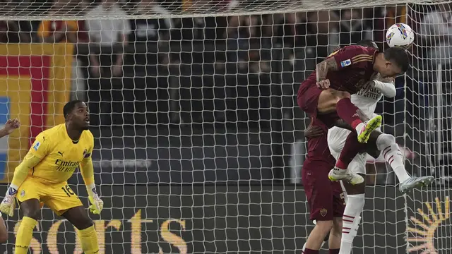 Gianluca Mancini mencetak gol di laga AS Roma vs AC Milan di Olimpico, Senin (19/05/2025) dini hari WIB. Alfredo Falcone/LaPresse via AP Photo.