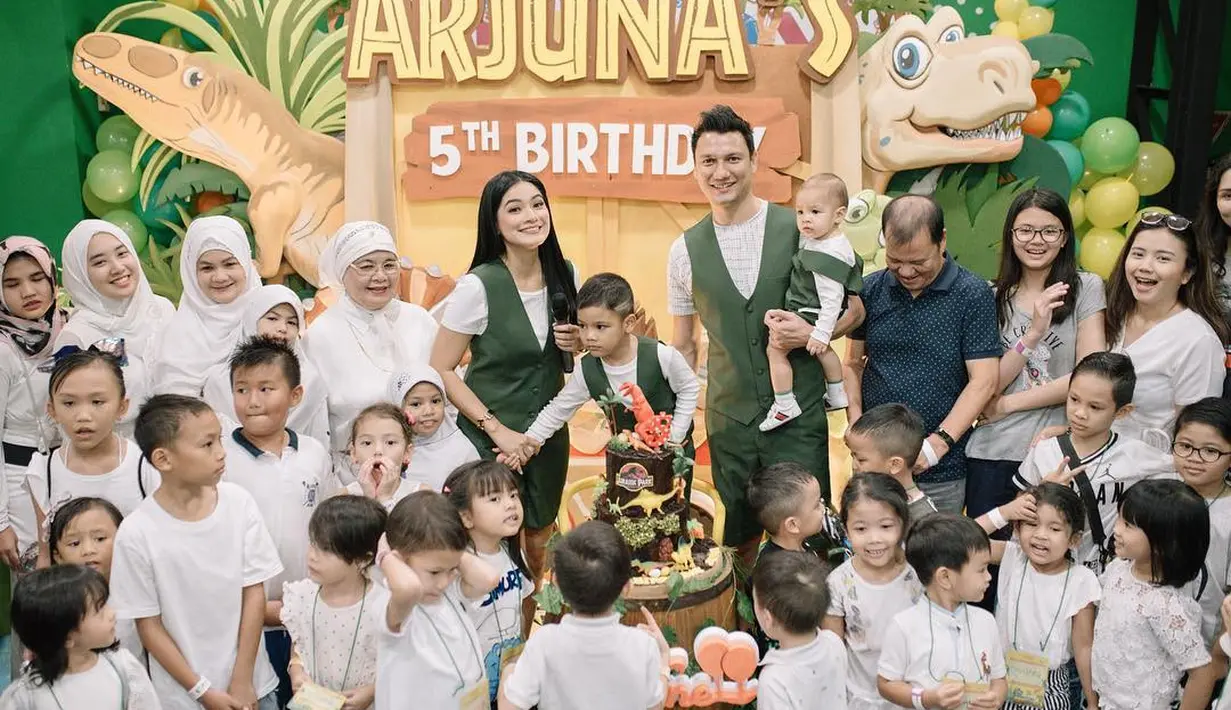 Titi Kamal dan Christian Sugiono