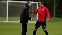 Wow...Moyes Tak Masalah Dinasehati Van Persie