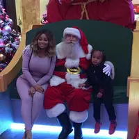 Bukan King Cairo kalau tidak punya keinginan aneh. Sempat bertanya pada Kylie Jenner apakah sedang hamil atau tidak, saat ini King ingin menggunakan nama Kardashian seperti adiknya yang baru lahir. (Instagram/blacchyna)