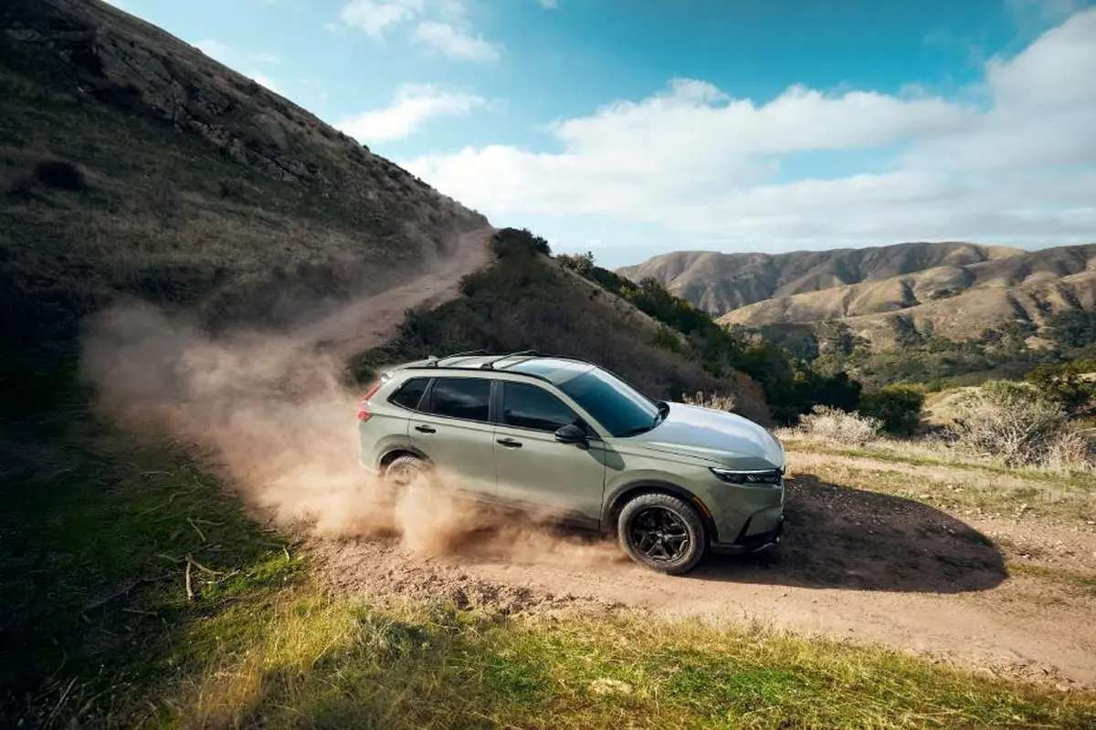Honda CR-V TrailSport Mengaspal, Kombinasi Hybrid dan Desain Tangguh (ist)