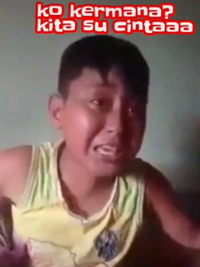 Tak Direstui Ibu Pacaran, Aksi Bocah Nangis Pertahankan LDR Ini Banjir Komentar