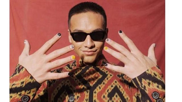 Potret 5 Artis Pria saat Tampil Pakai Kuteks, Percaya Diri
