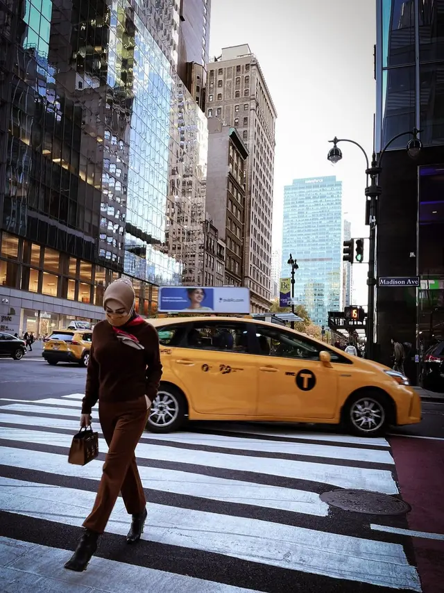 8 Potret Liburan Syahrini di New York, Pamer Kemesraan Bareng Reino Barack