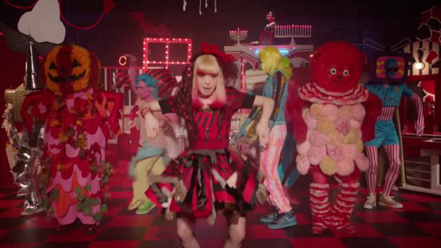 Kyary Pamyu Pamyu Usung Tema Halloween Imut Di Videoklip Showbiz Liputan6 Com Kpp ultra rare limited edition face packaging announced for kyary｀s new 「kpp best」 album! kyary pamyu pamyu usung tema halloween