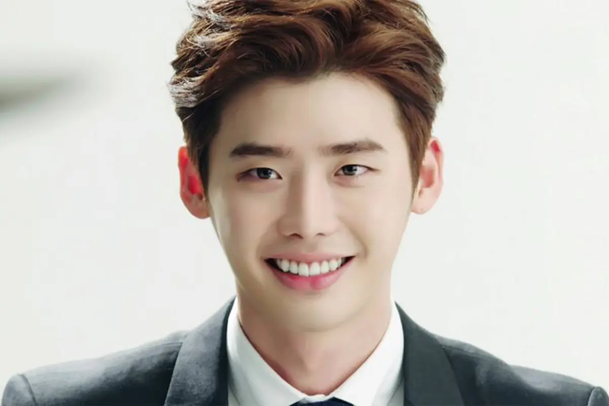 Lee Jong Suk