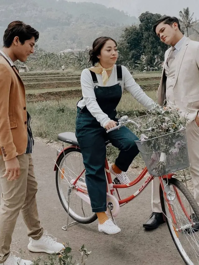 Momen Nikita Willy Adu Akting Dengan Rizky Billiar. (Sumber: Instagram/cintanikitasctv)