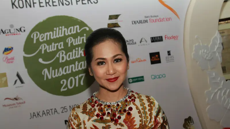 Ayu Diah Pasha