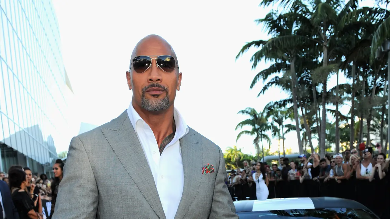 [Bintang] Dwayne Johnson