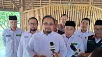 Menteri Agama Yaqut Cholil Qoumas menyebut akan memberikan apresiasi kepada Panitia Penyelenggara Ibadah Haji (PPIH) yang telah berjibaku selama 60 sampai 70 hari mendampingi lebih dari 200 ribu jemaah haji Indonesia pada tahun 2023 ini. (Liputan6.com/Pramita Tristiawati)