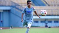 Gelandang Persib Bandung, Erwin Ramdani, saat persiapan menjelang restart Shopee Liga 1 2020. (Bola.com/Erwin Snaz)