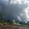 Penampakan asap tebal yang berasal dari erupsi wisata kawah keramikan di Kecamatan Suoh, Lampung Barat. Foto : (Istimewa)