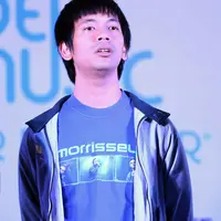 Waktu dua jam diberikan Younder Musik pada Rian D'Masiv untuk menciptakan single Kebebasan untuk untuk dibawakan belasan penyanyi papan atas. Waktu mepet itu membuatnya makin kreatif. (Nurwahyunan/Bintang.com)