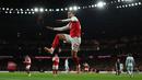 Pemain Arsenal, Mikel Merino merayakan golnya ke gawang Brentford, Caoimhin Kelleher dalam laga lanjutan Liga Inggris 2025/2026 di Emirates Stadium, London, Inggris, Rabu (03/12/2025) waktu setempat. (AFP/Adrian Dennis)
