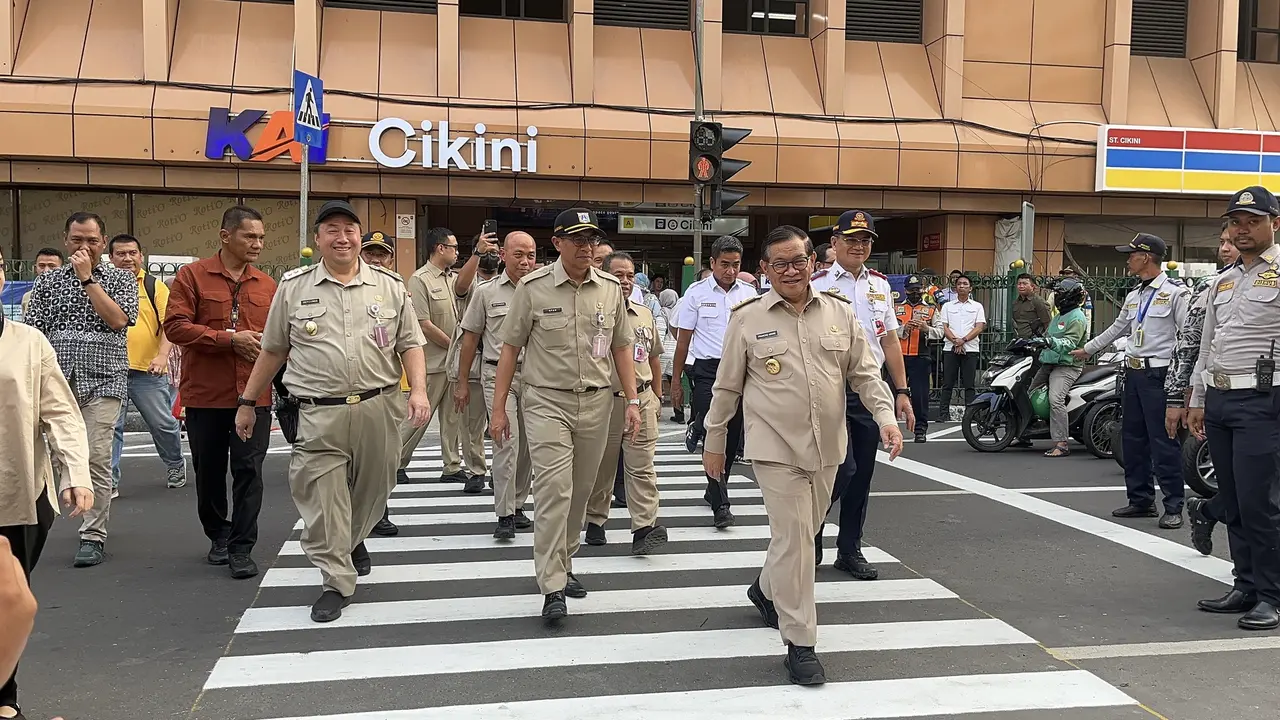 Pelican Crossing di Stasiun Cikini