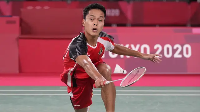 Foto: Chen Long Masih Terlalu Kuat, Anthony Sinisuka Ginting Gagal Tembus Final Olimpiade Tokyo 2020