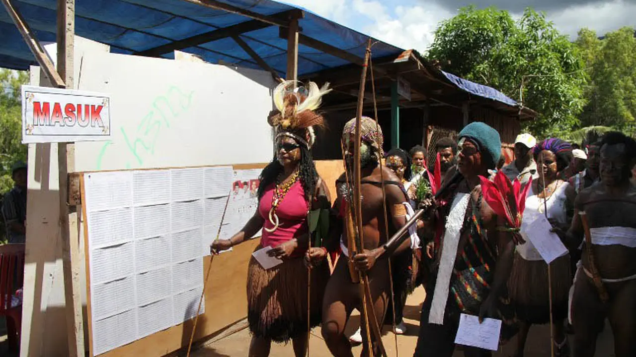 Warga Papua Coblos Pilpres Pakai Koteka