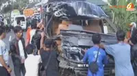 [VIDEO] Angkot Tabrakan Beruntun, Puluhan Penumpang Terluka