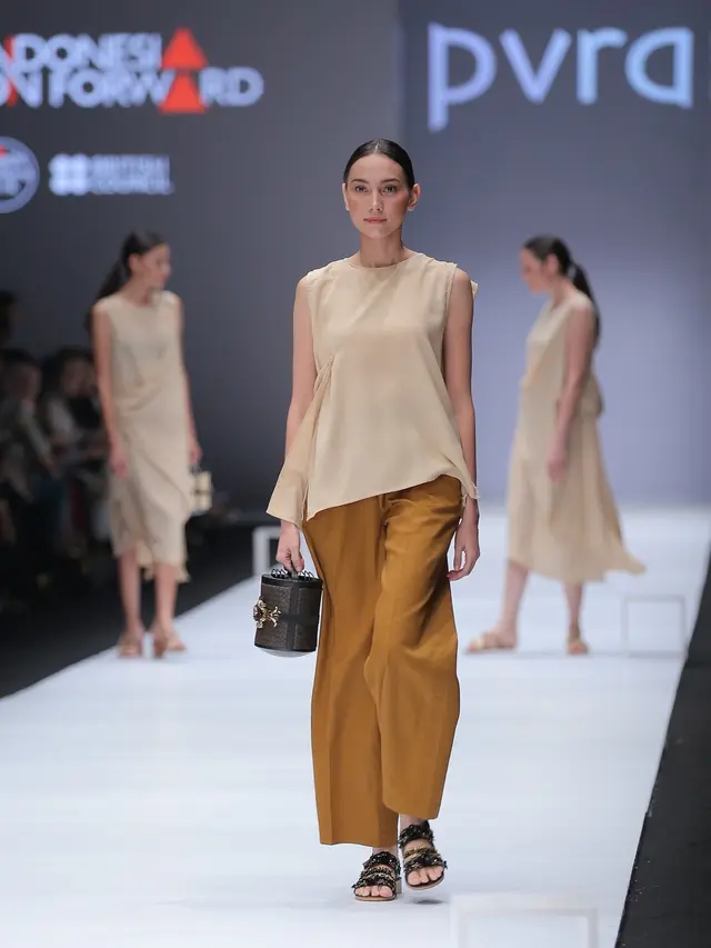 Indonesia Fashion Forward (IFF) PVRA / Photo by Deki Prayoga - FIMELA.com