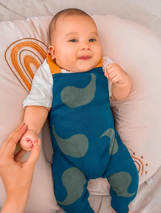 Ekspresi wajah Ukkasya yang menggemaskan seperti ini kerap menarik perhatian warganet. (Foto: instagram.com/zaskiasungkar15)