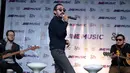 "Kayak lagu di Friendzone ini, itu kan ada unsur musik edmnya sedikit. Lagu EDMnya diawal-awal kita masukin," jelasnya. (Deki Prayoga/Bintang.com)