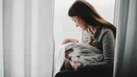 4 Posisi Menyusui yang Sebaiknya Dihindari, Calon Ibu Perlu Tahu